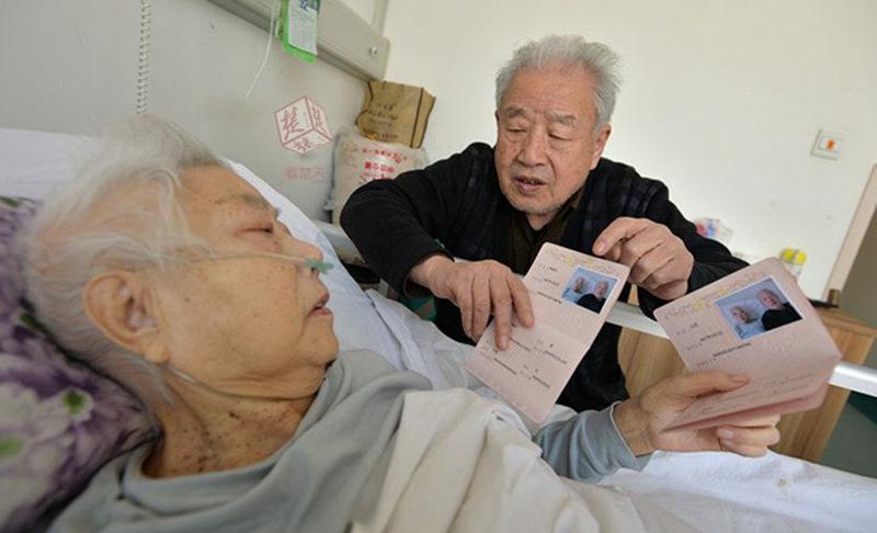 堀内未果子