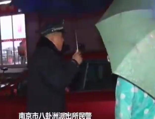 架乃由羅