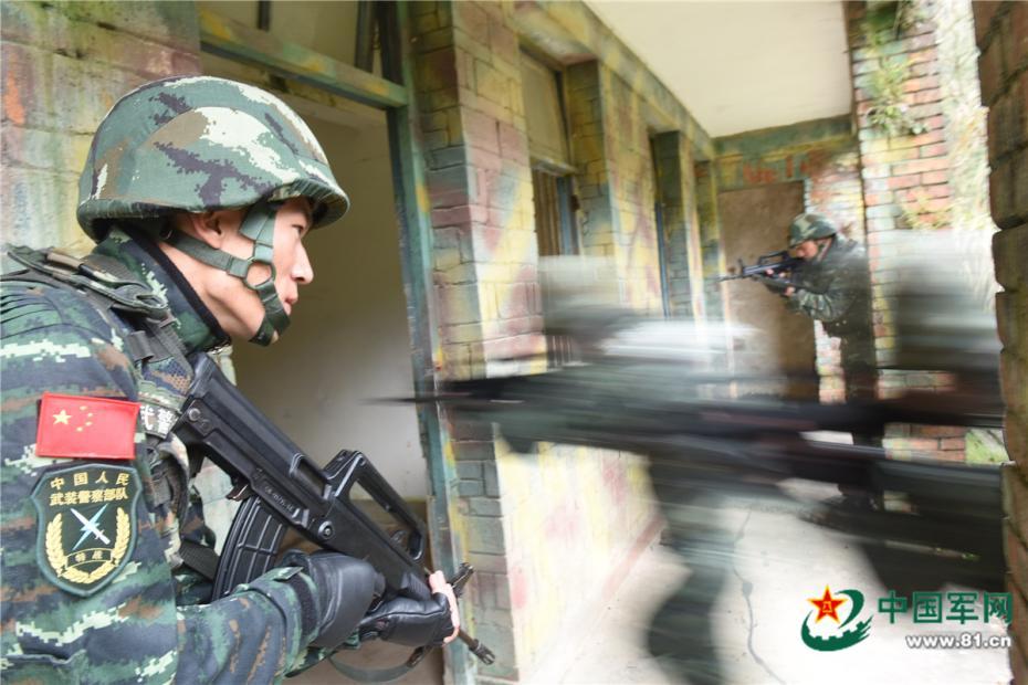 刘玥被黑人狂虐12分钟