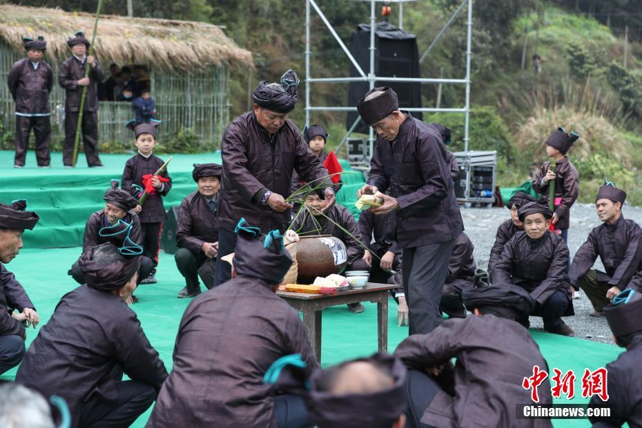 白丝足交