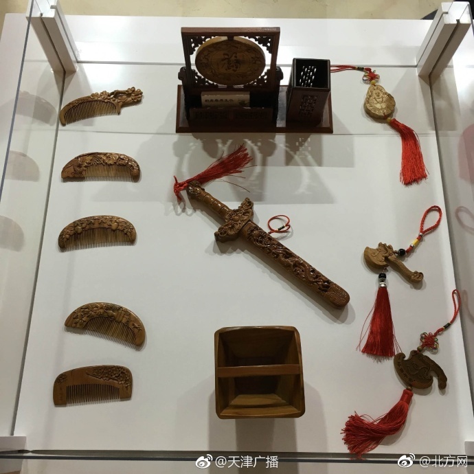 扒开美女疯狂桶 难受