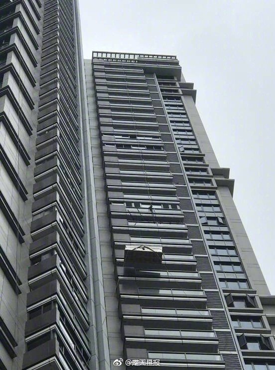 oCd_-fyctevp7242208.jpg