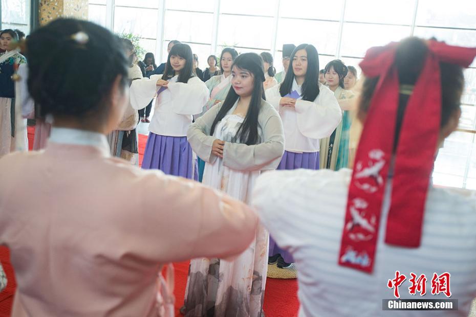 欧美少妇直播网站