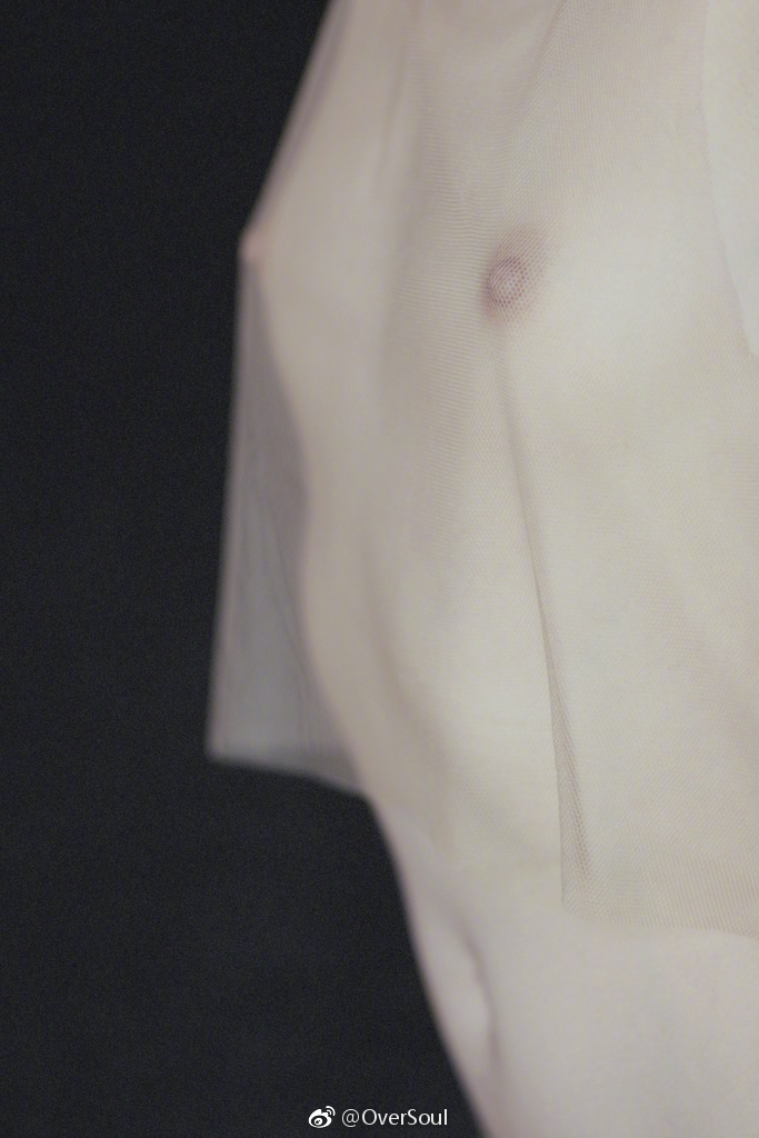 美女脱一光二净
