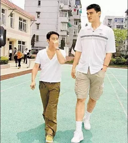 性猛交╳乱大交