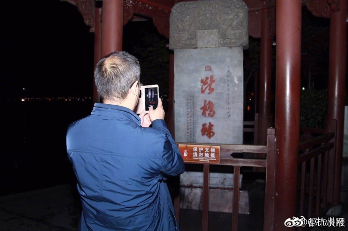 欧美操B喷水Hd