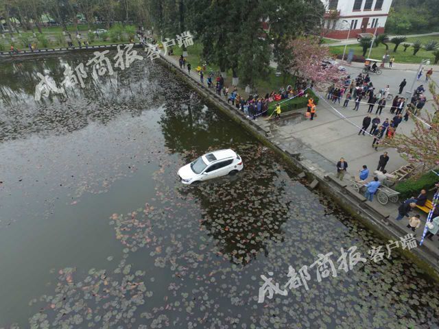 国产学生粉嫩无套内射