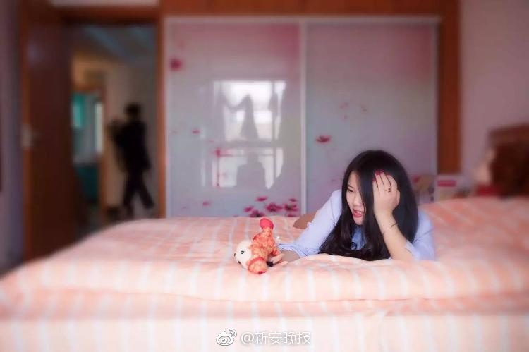 女教师洗澡被学生强弙