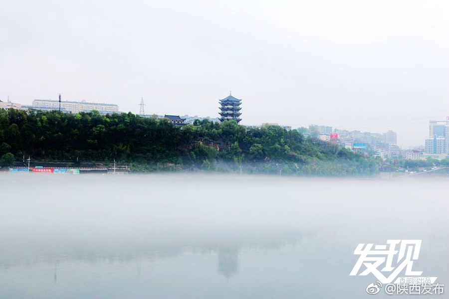 中国老头吃老头j亅巴