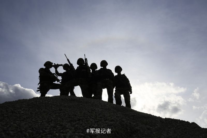 农村老女人pk视频的背景故事