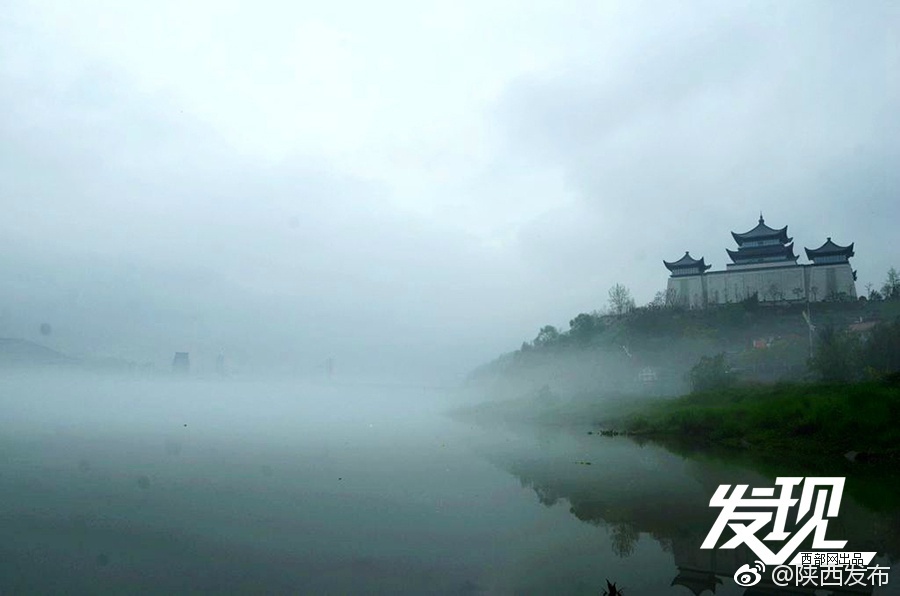 女生说越疼男生就越往里放电视剧