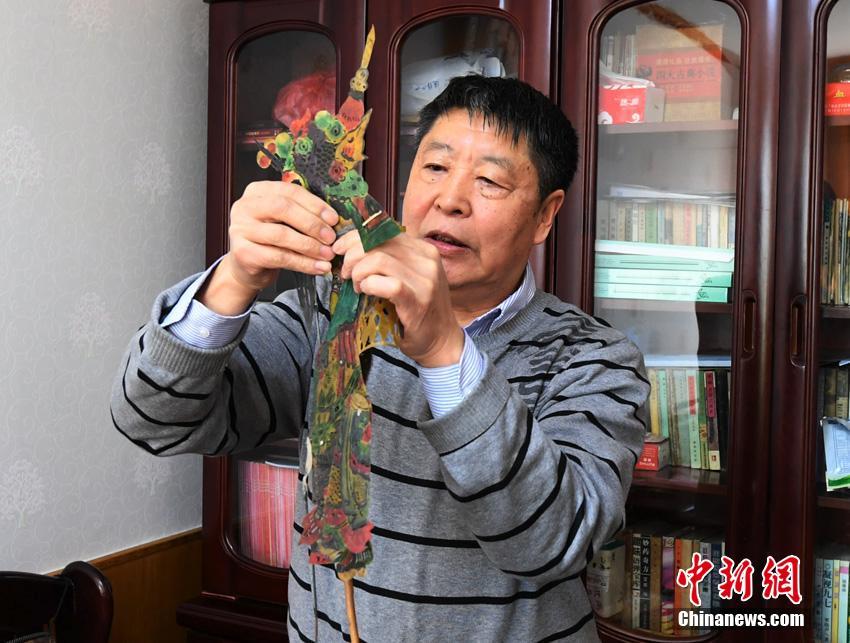 存在(父女)时覆小说情节解析