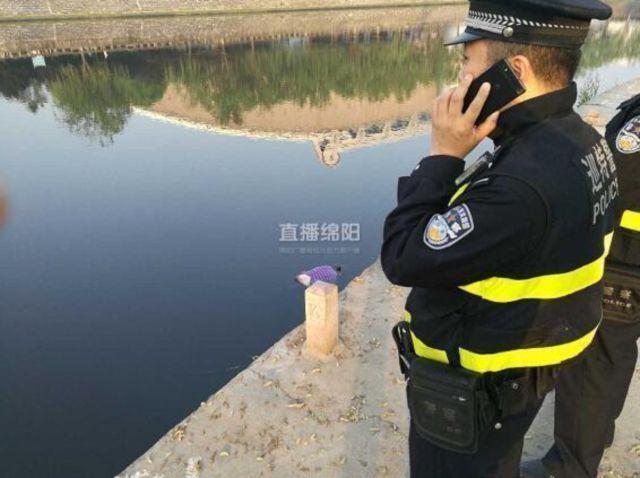 强行破校花的膜