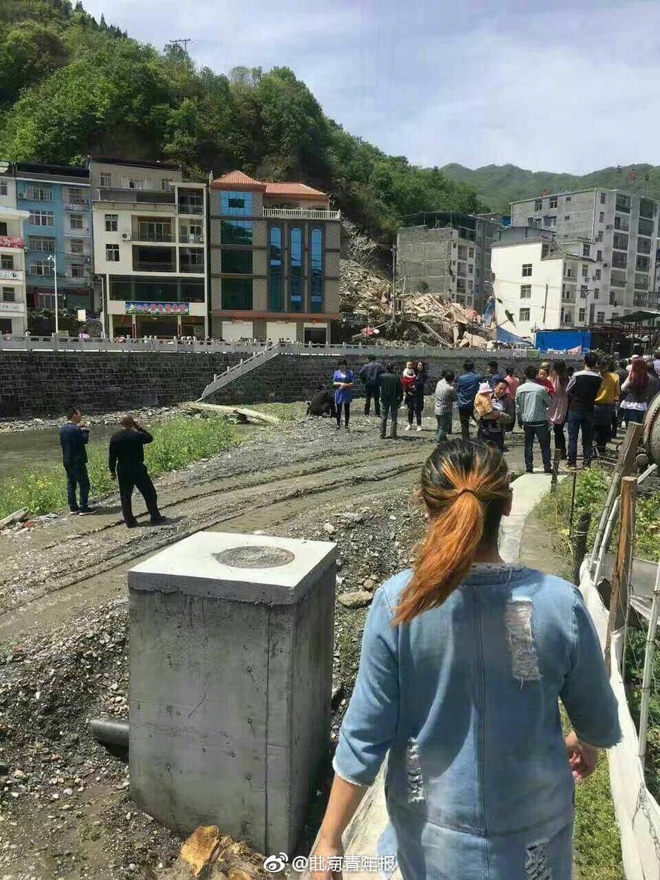 白河县人口_白河县狮子山广场图片(3)