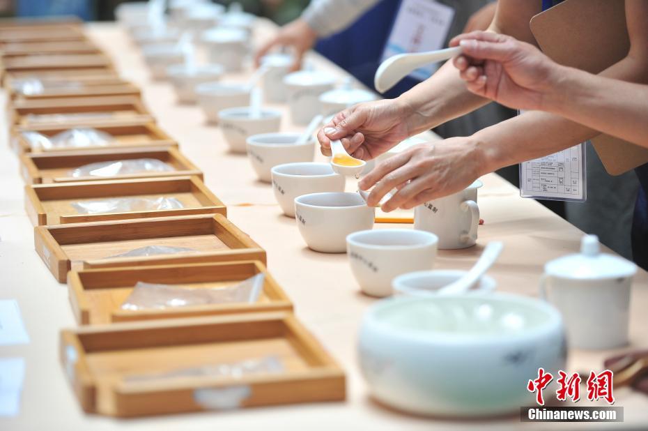 厕沟全景美女厕沟精品