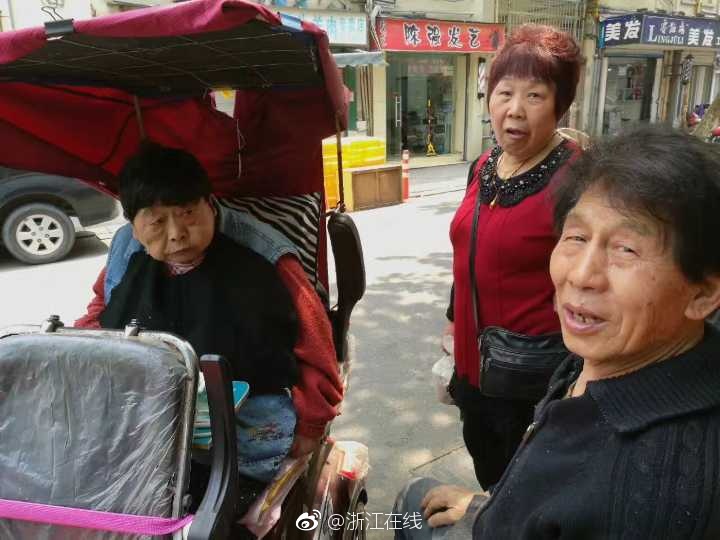 免费的黄色网站小视频