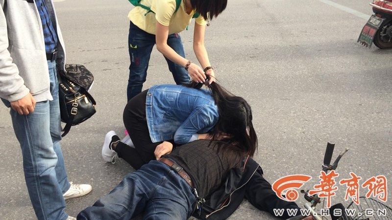 欧美另类老妇人