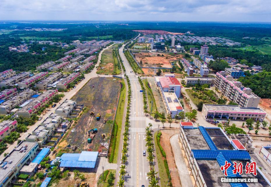 纲手腿法熟练脚法精湛跳舞动作