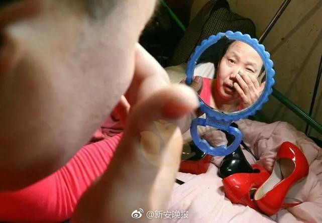 91娇喘    白丝