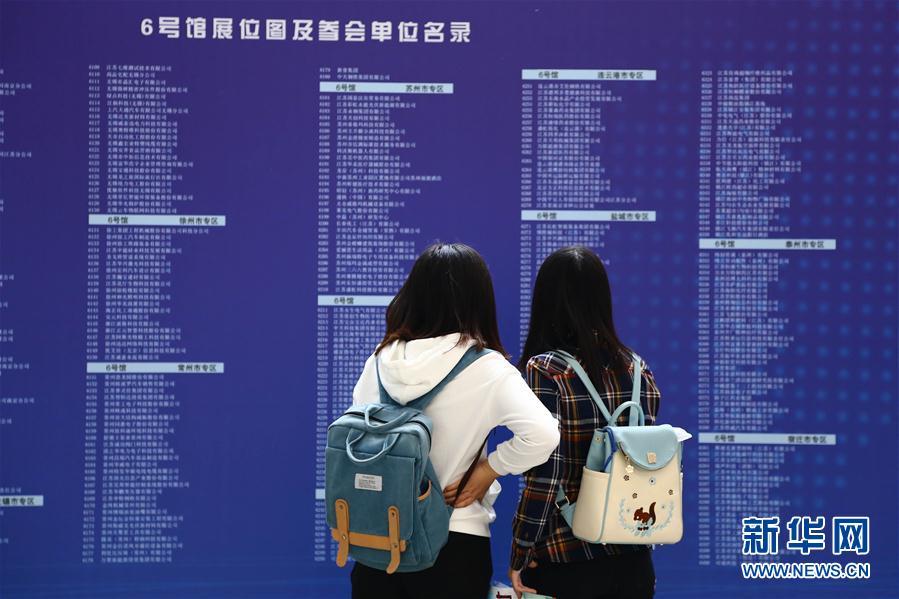 老熟女乱小伙Hd