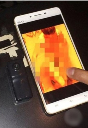 血腥割头外网免费版