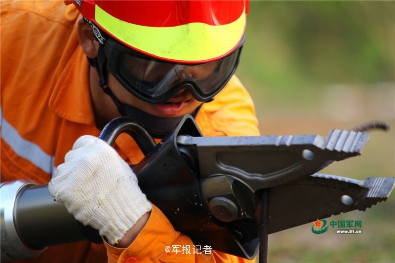 成人亂伦小说