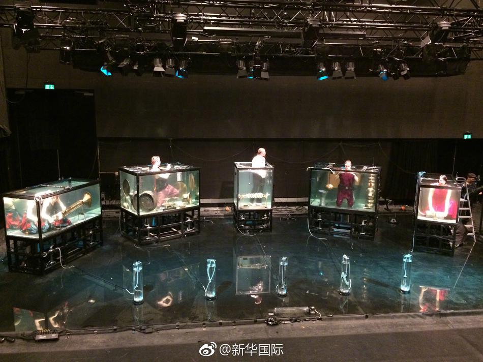 女初高中打屁股