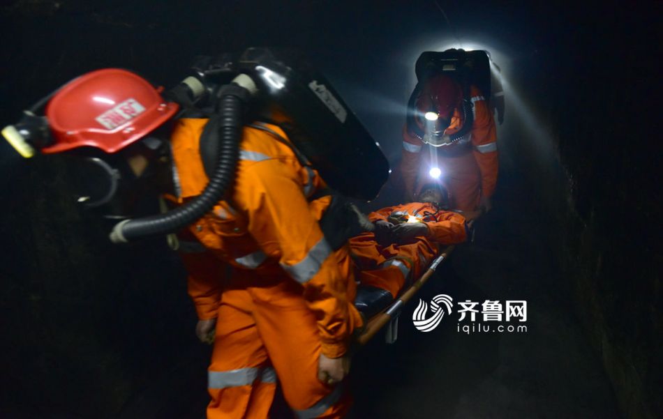裸裸美女三级片