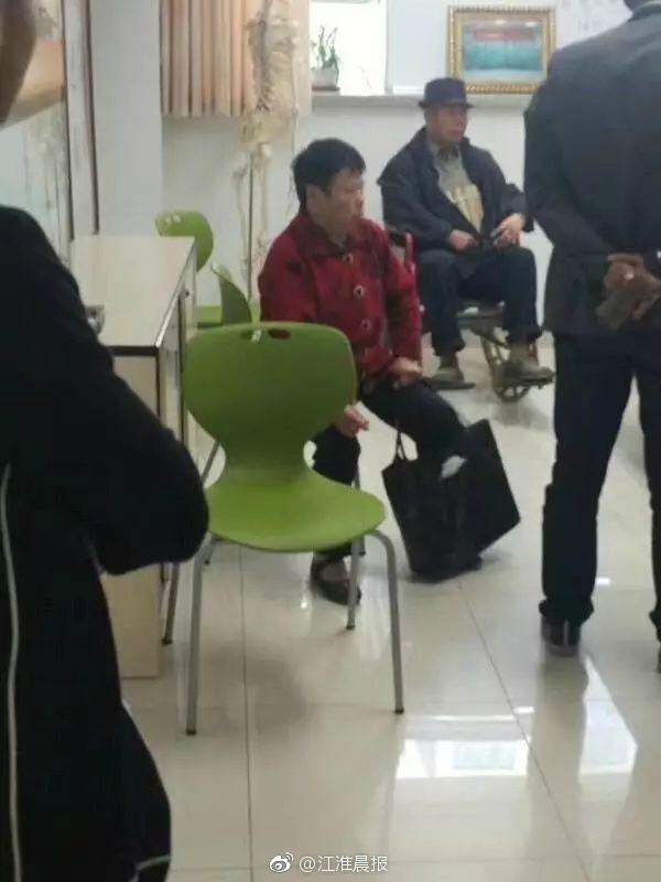 农村尻屄乱伦家庭