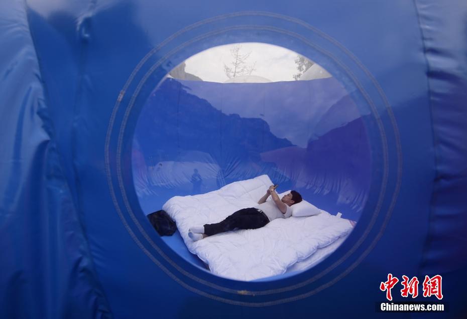 午夜理伦三级做爰电影