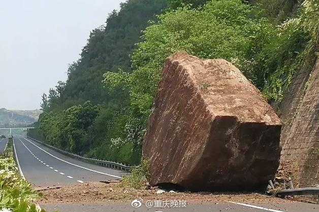 色戒中吸奶头高潮了几次