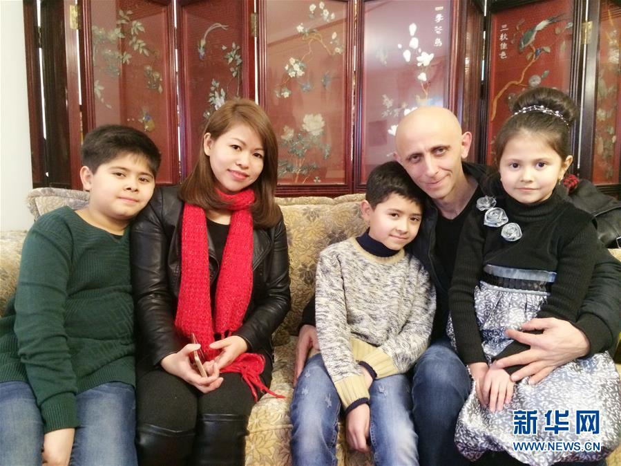黄色视频2O12久久