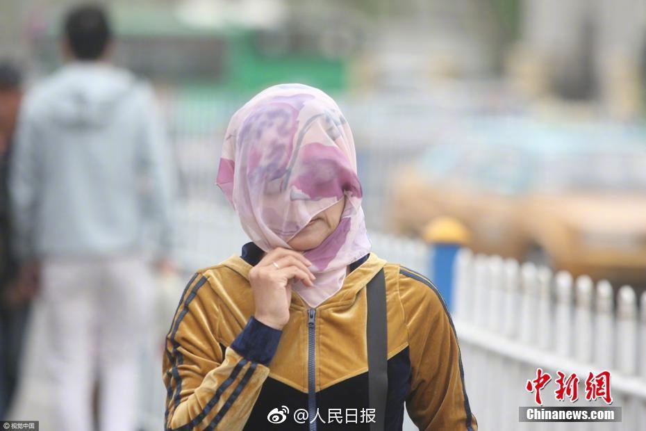 强行扒下亲妺的内裤摸的