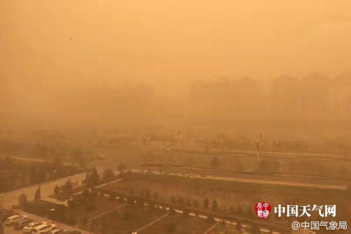 被黑人干流白浆视频