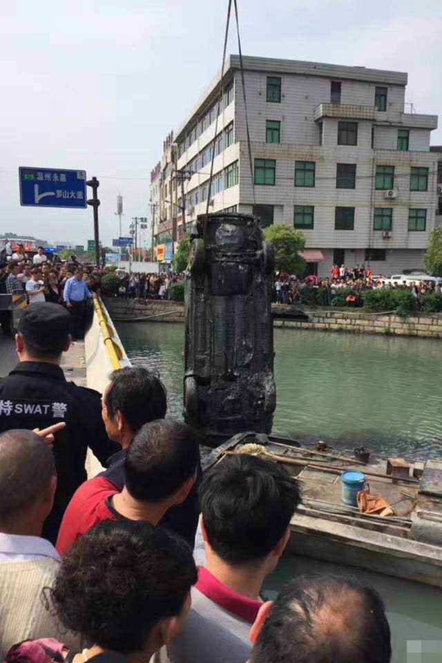 成 人 影 院 在 线