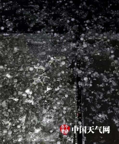 台灣穿乳環