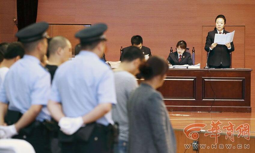 女女 互慰吃奶互揉调教捆绑