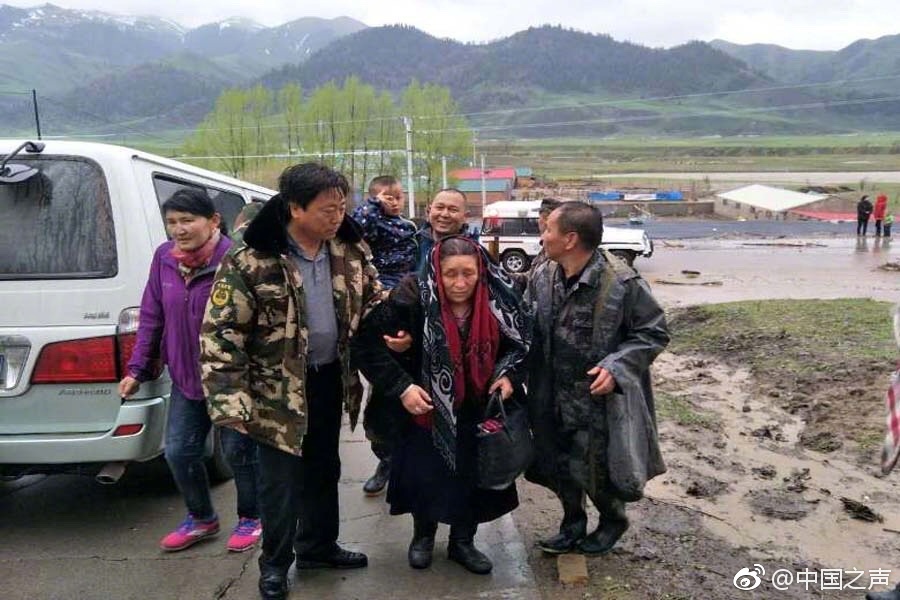 牛鞭伸入人下身的真视