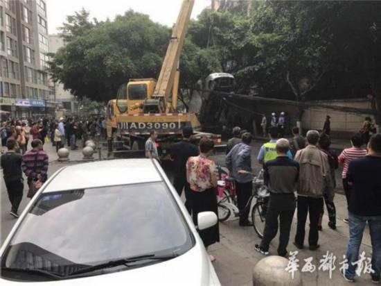 老师浴室喂我奶乳脱她胸罩