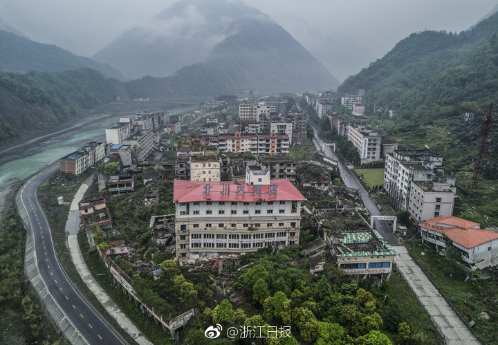 中文三级黄色片