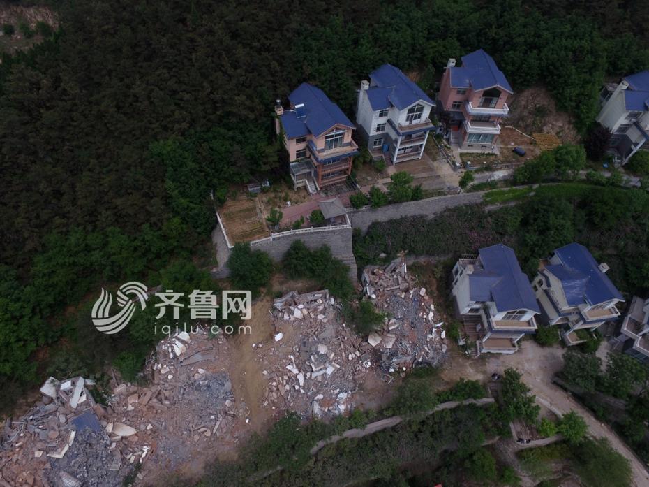 厕所偷拍尿尿欧美