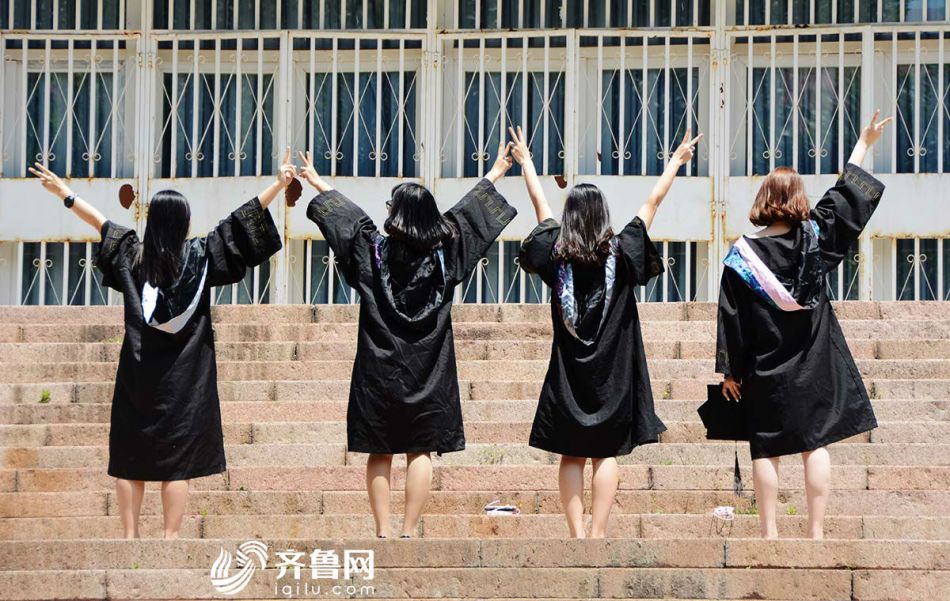 国产熟妇毛多XX张柏芝
