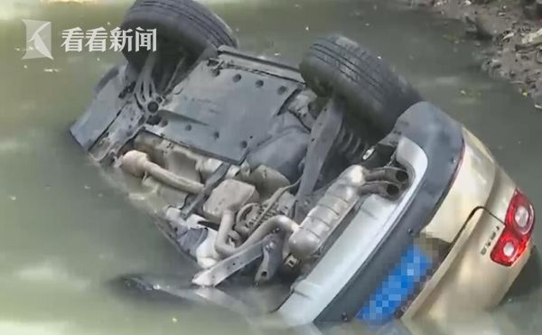 8x8x拨牐拨牐x8免费版怎么设置