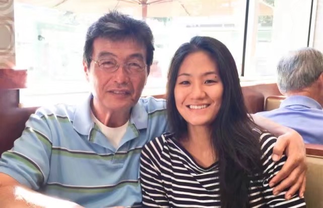 男同桌玩我奶头我j扒我内衣内裤