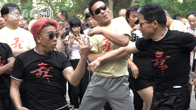 男生桶女生肌肌