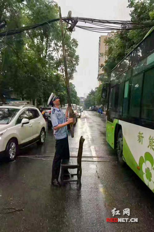 女仆 惩罚 拍击 打屁股