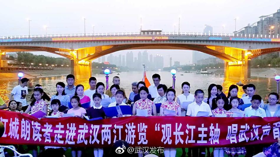 女厕偷拍网站