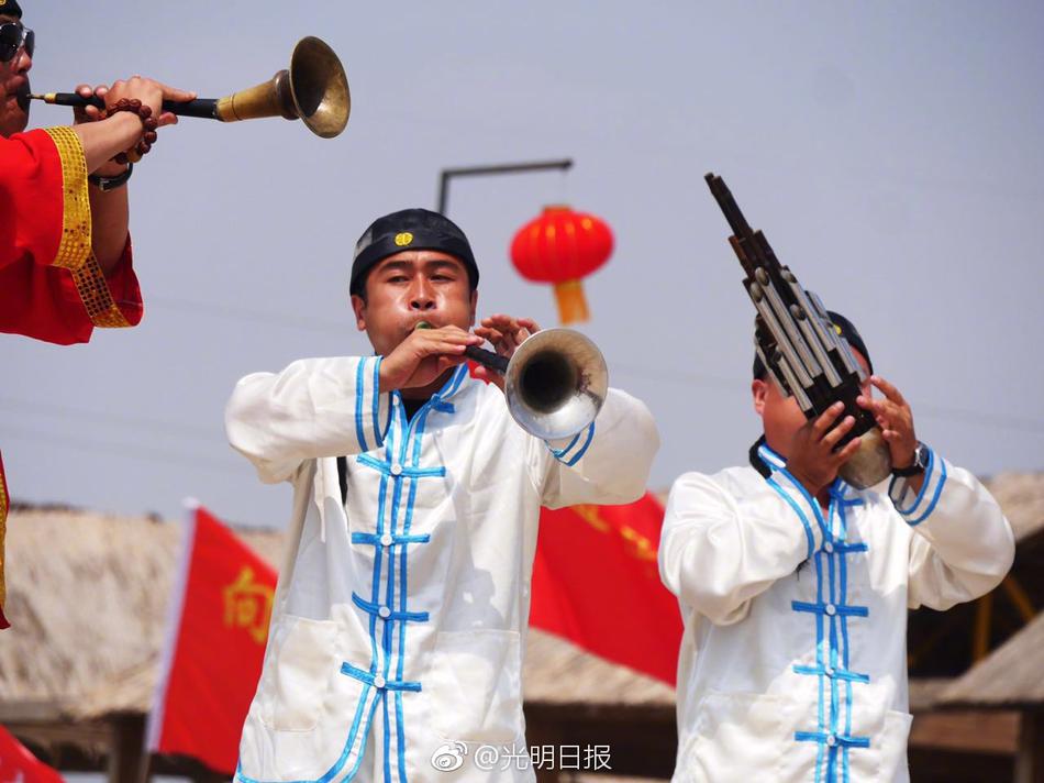 杨超越