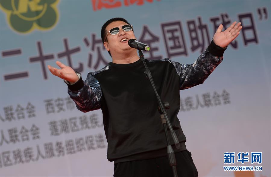 欧美大白屁股XXXOOO
