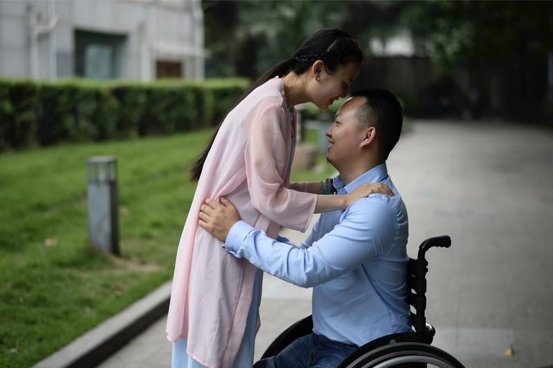 女同性互摸